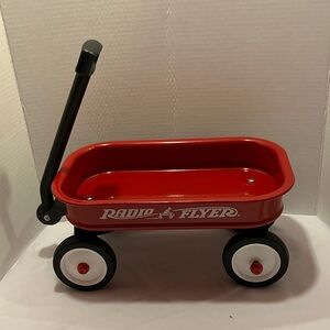 Radio Flyer Classic Red Wagon for Kids 14 inches long